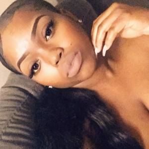 Meet your Posher, Candice